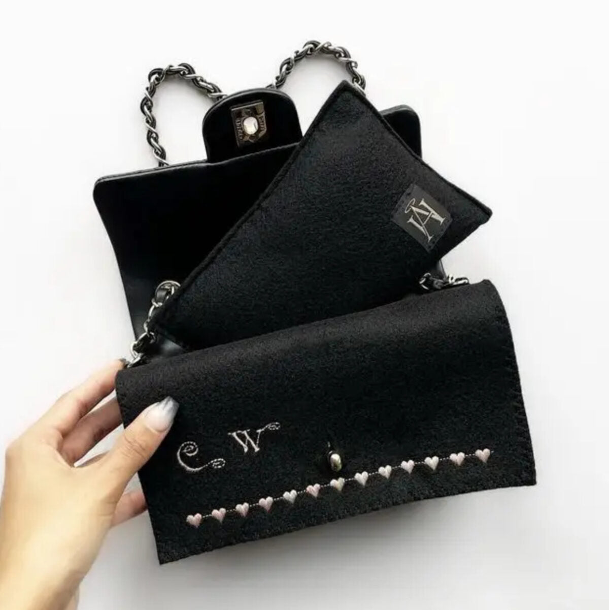 Handbag Liners: Choosing the Right Fit for Your Bag