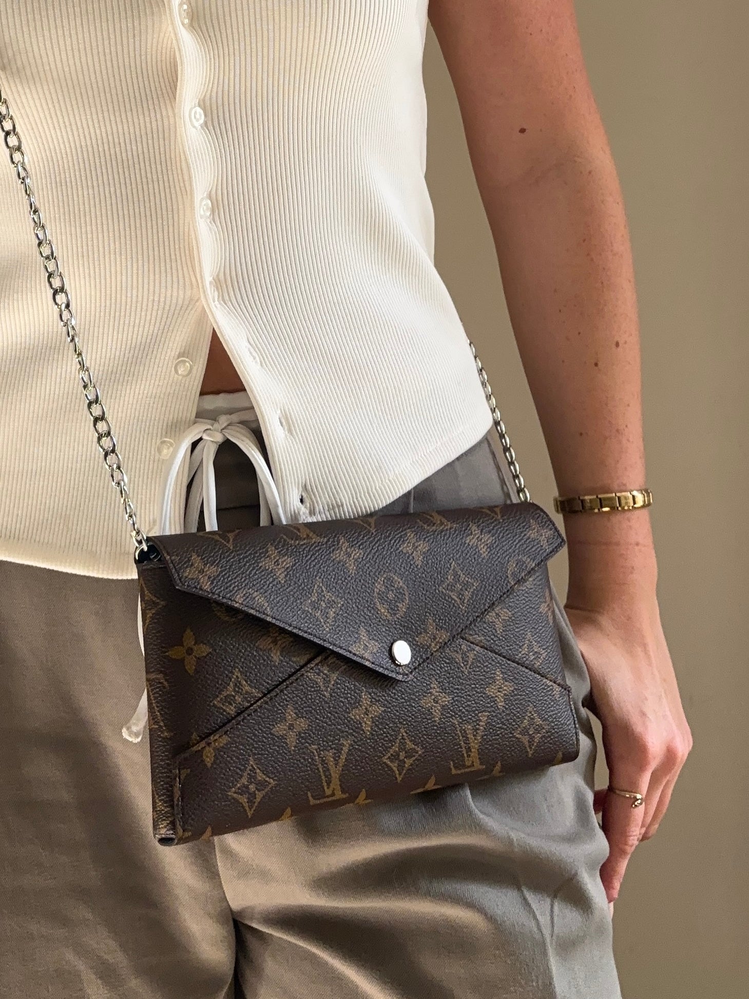 How to Reshape a Leather Bag: Fix Sagging & Restore Shape